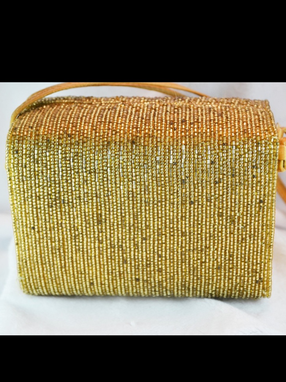 🚘 vintage La Regale Gold  dead beads Beaded Evening Clutch